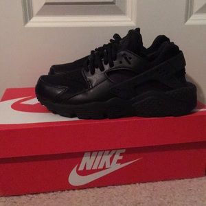 Black womens huaraches